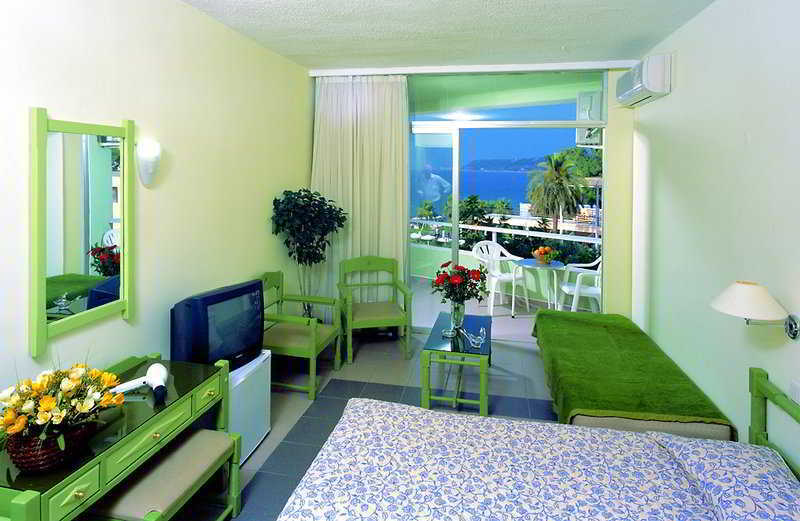 Avra Beach Resort Ixia  Zimmer foto